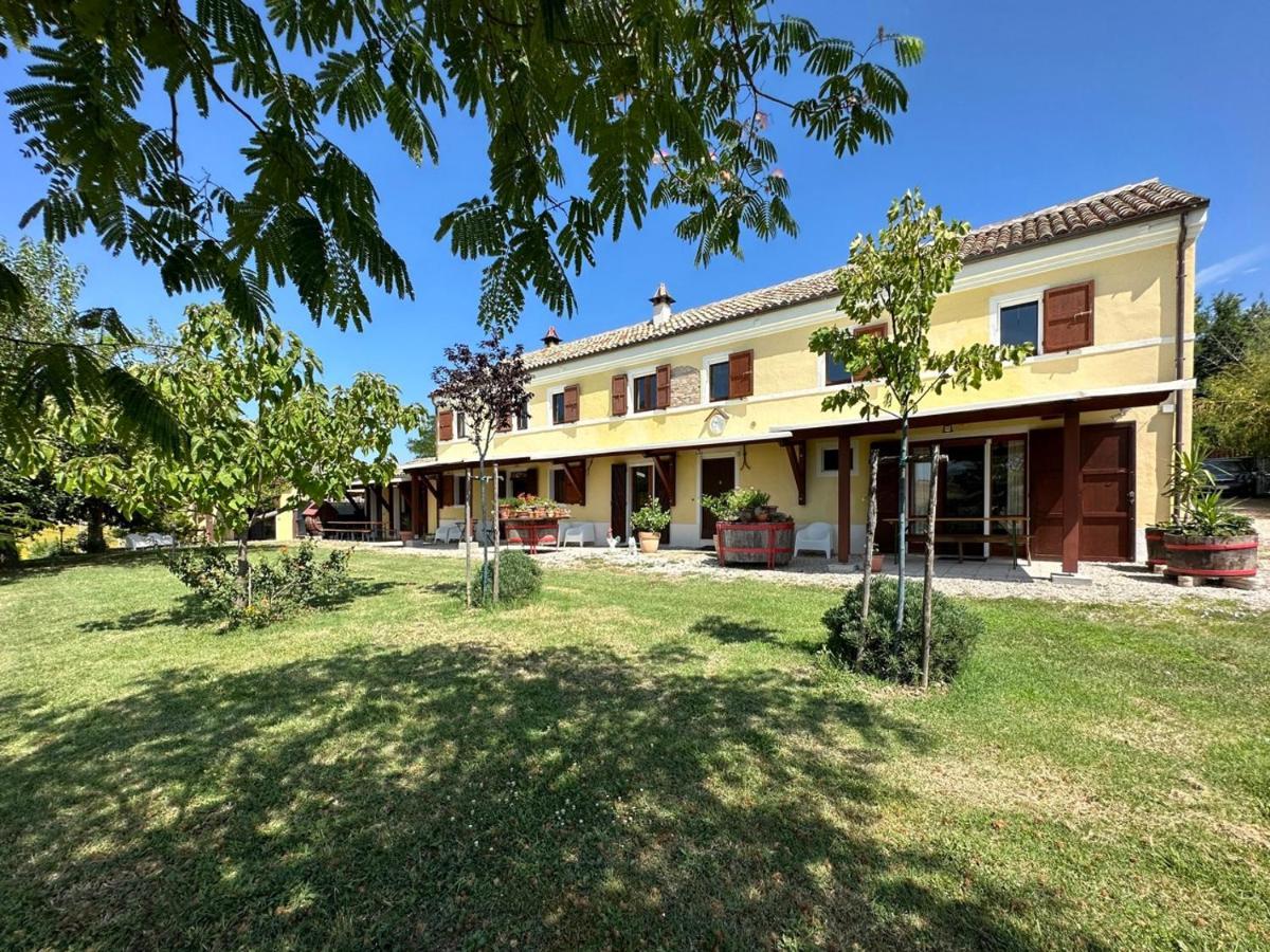 Casale Casini Soccorso Guest House Senigallia Ngoại thất bức ảnh